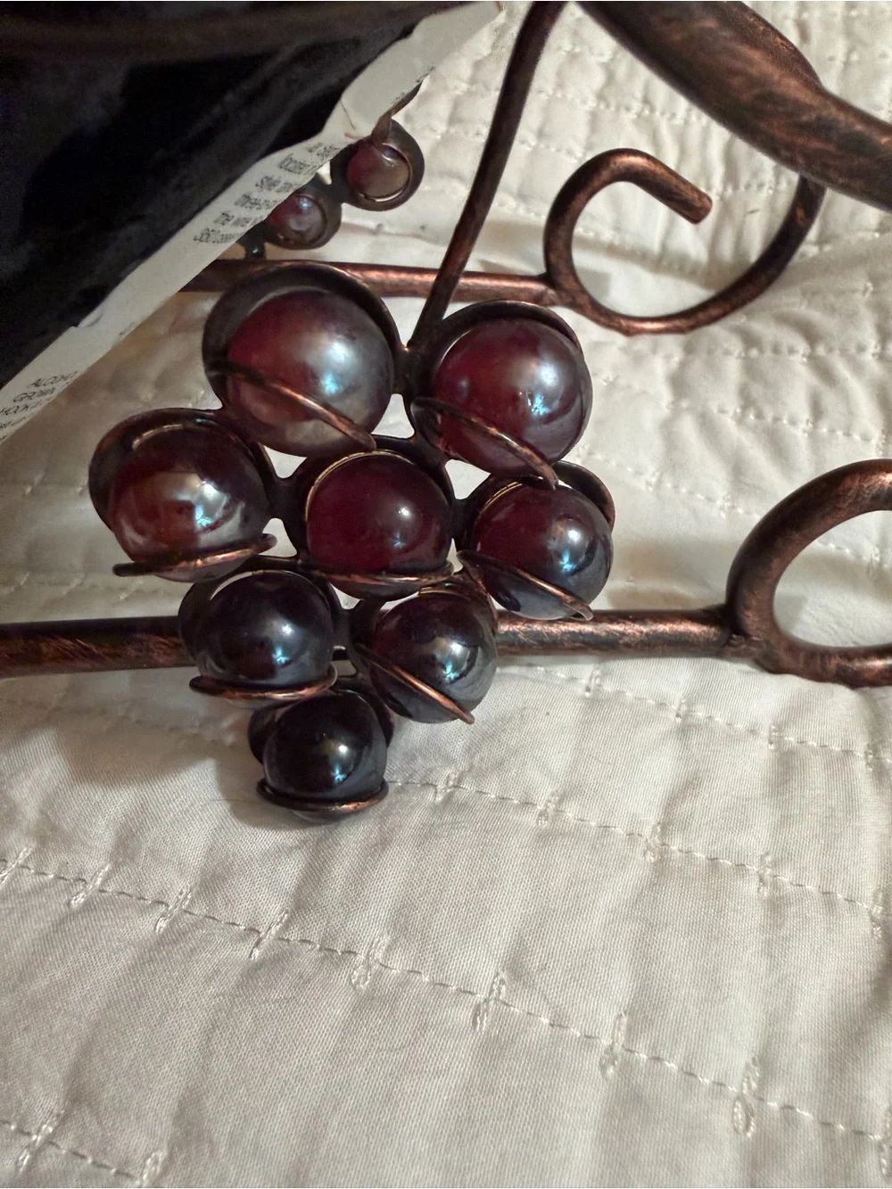 Metal Grape Vine Wine Bottle Holder - Brown